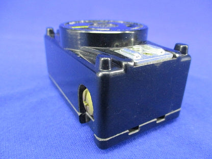 パネル用コンセント 3310-P-L5