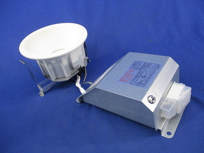 LEDダウンライトφ100(電球色)(キズ有) AD1008W27-A