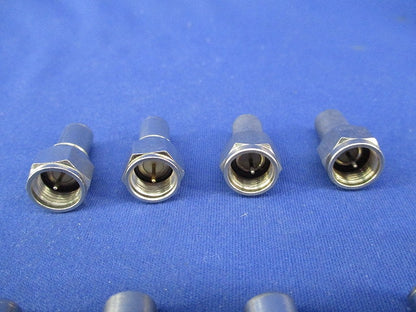 ダミー抵抗器(8個入)(キズ・汚れ有) 型番不明