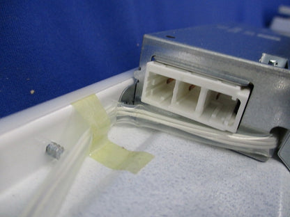 LED非常用ライトバー(昼白色)(20年製)(キズ・汚れ有)(箱違い) NNL2105FNJLE9