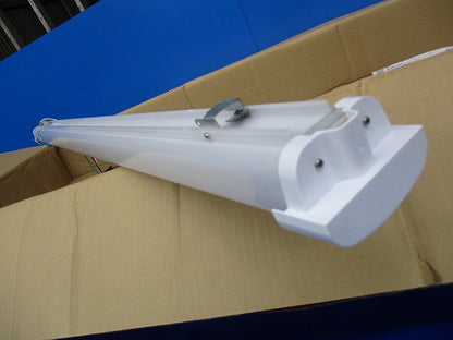 エコハイルクス ラインルクス LED照明器具(5本入)(加工有) LXU150F-52N-40B