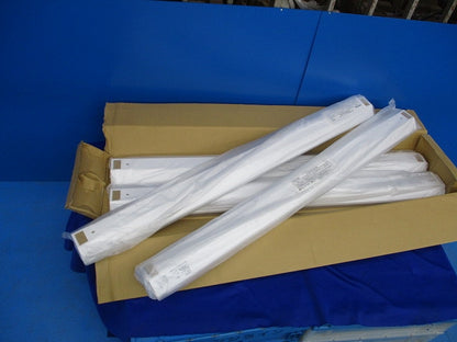 LED直管ベースライト本体(4個入)(新品未開梱)(ランプ別売)箱濡れ跡有 LET-41386-LS9