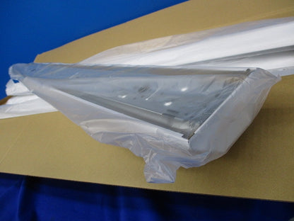 LED直管ベースライト本体(4個入)(新品未開梱)(ランプ別売)箱濡れ跡有 LET-41386-LS9