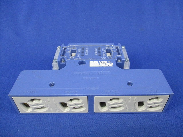 アクセスフロア用コンセント4コ口(テプラ痕有) ME8611