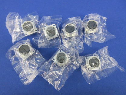 フランジ型パネル取付レセプタクル(7個入) PRC04-21A20S-19F