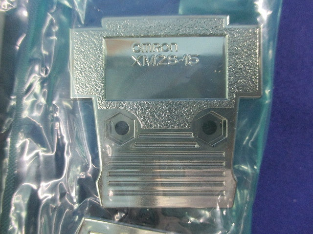Dサブコネクタ組立式フード(31個入) XM2S-1513