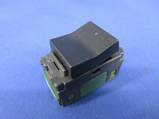 埋込ほたるスイッチC 3路(マットブラック) WNS5052B