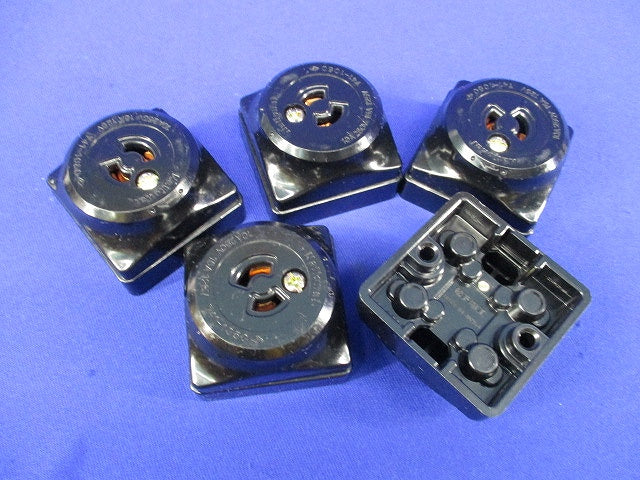 引掛露出コンセント(5個入)(汚れ有)National WK2215