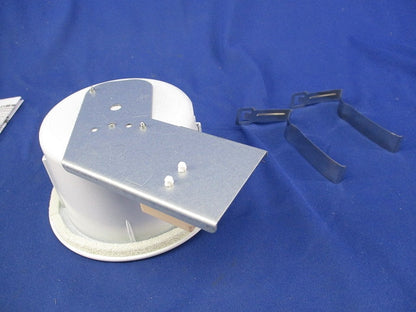 LEDダウンライトφ100(ランプ別売)(キズ有) LEDD85032(W)