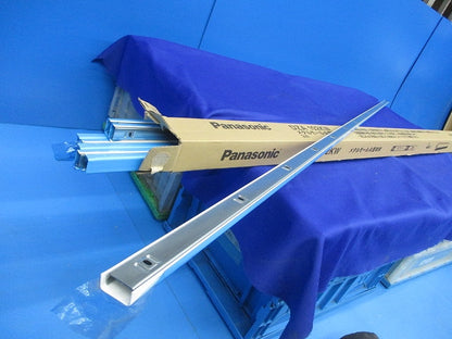 メタルモールA型本体2m(8本入)(ホワイト) DZA102KW