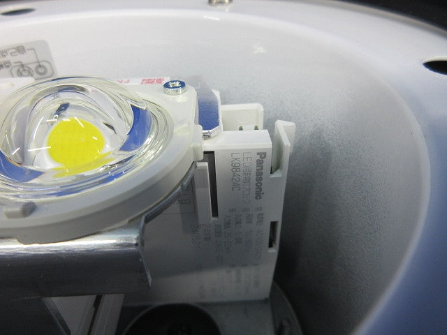 LED非常用照明器具(24年製)(枠黒塗装)(撮影のため開梱) NNFBH93716C