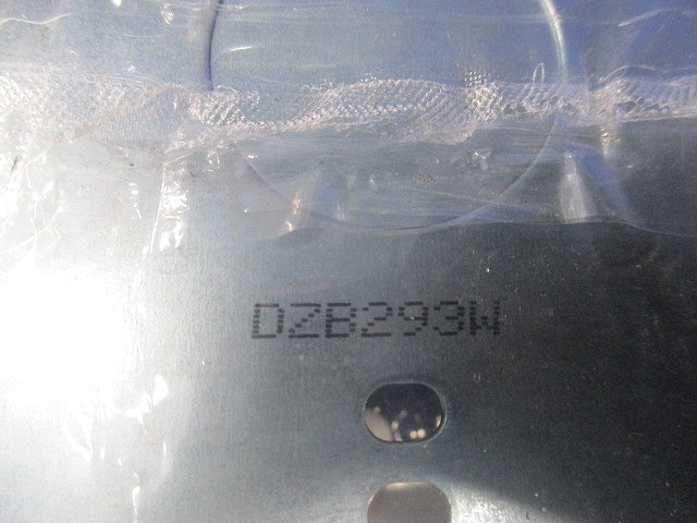 メタルモール 3コ用スイッチボックス(深型)片側2コノック A・B型 共用 ホワイト DZB293W