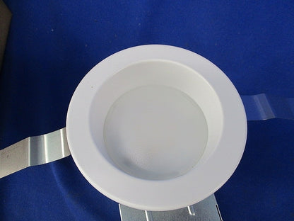 LEDダウンライトφ75(昼白色)(キズ有) OD361053R