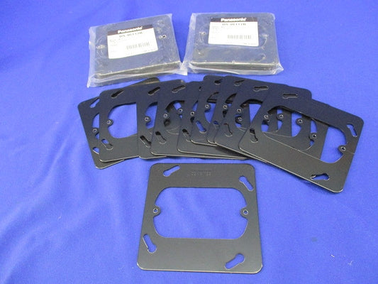 塗装中型四角スイッチカバー1コ用 平カバー(30個入) DS46112B