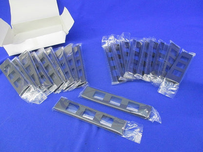 機器用3口プレート(20個入)(ソフトブラック) NKPN-3UP