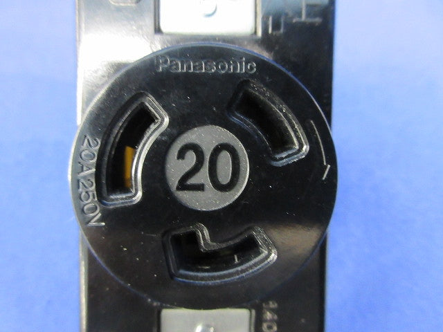 接地2P20A引掛埋込コンセント(5個入) WF2520