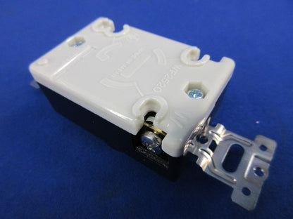 接地2P20A引掛埋込コンセント(5個入) WF2520