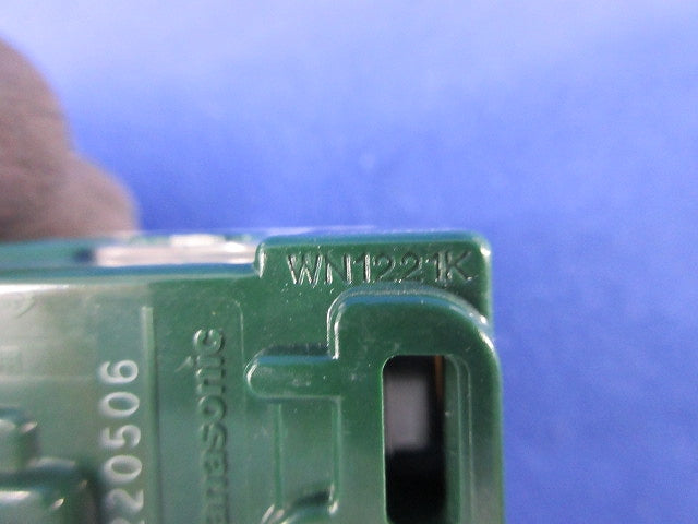 ホーム20A埋込コンセント(10個入) WN1221K