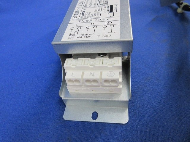 LEDダウンライトφ100(温白色)(撮影のため開梱) LZW-9020AWB3