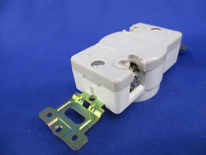 引掛埋込コンセント(8個入)キズ・汚れ有 WF2215K