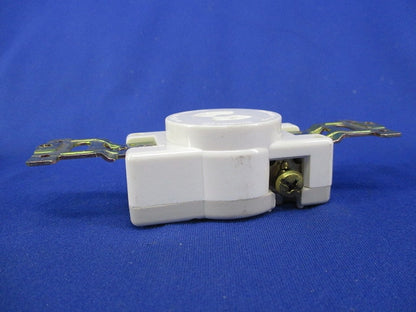 引掛埋込コンセント(8個入)キズ・汚れ有 WF2215K