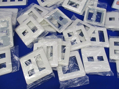 簡易耐火コンセントプレートセット(混在50枚以上入)(ホワイト)新品未開封(色褪せ有) WTF7706他