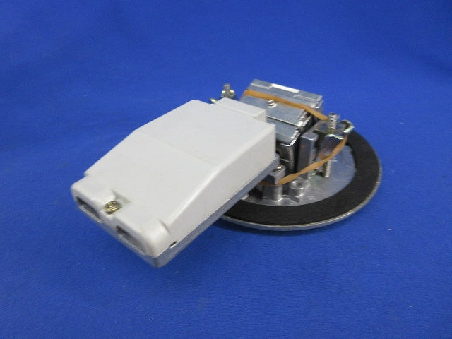 フラットコンセント(キズ・汚れ有)National DU6163L