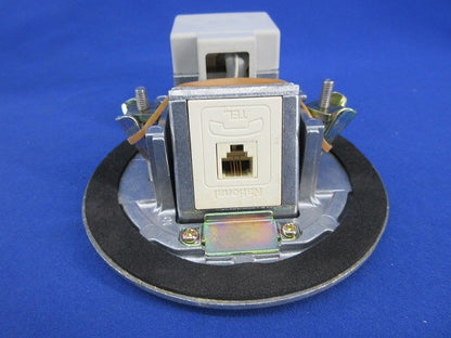 フラットコンセント(キズ・汚れ有)National DU6163L