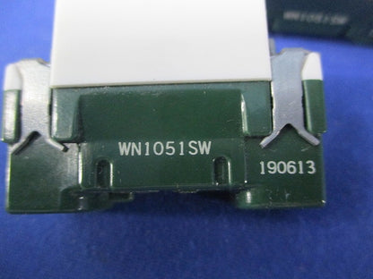 コンセントセット(混在12個入)(ホワイト) WN1051SW他