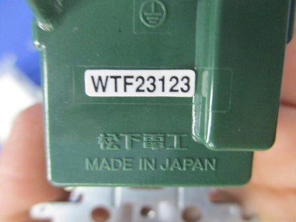 接地2P15A引掛埋込ダブルコンセント(4個入)(ホワイト) National WTF23123