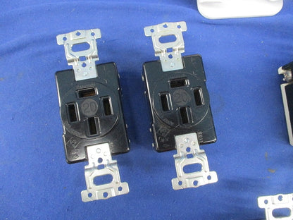 埋込コンセントセット(混在8個入)(キズ・汚れ有) WF1420K他