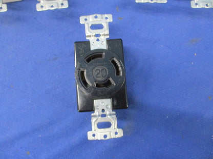 埋込コンセントセット(混在8個入)(キズ・汚れ有) WF1420K他