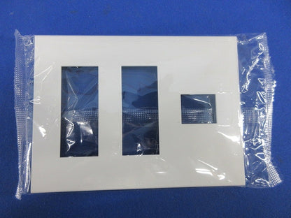 コンセントプレート(10個入)ピュアホワイト QWD-133