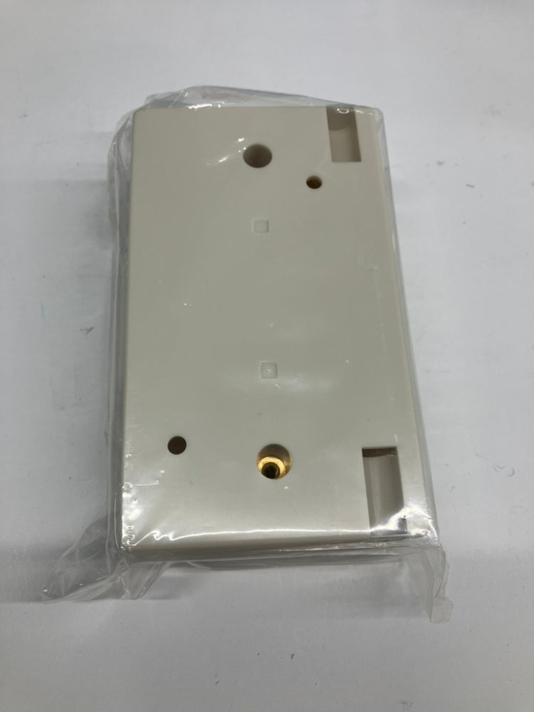 露出形ボックス ミルキーホワイト YS-11A