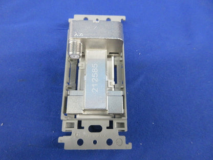 4K8K 双方向/片方向切換スイッチ付 直列ユニット(キズ・汚れ有) WSUE77