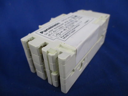 コンパクト計測機器電源ブレーカ 3P2E20A(キズ・汚れ有) BSHZ3202M