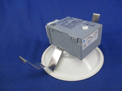 LEDダウンライトφ100(電球色)キズ・汚れ有 DDL-6104YW