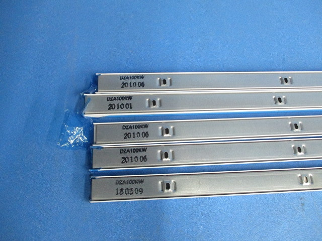 メタルモールA型本体1.8m(5個入)(ホワイト) DZA100KW