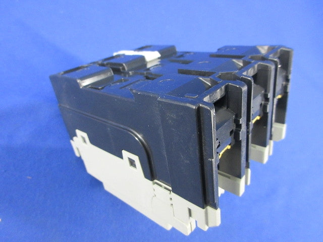 サーキットブレーカ3P10A EW32EAG-3P010