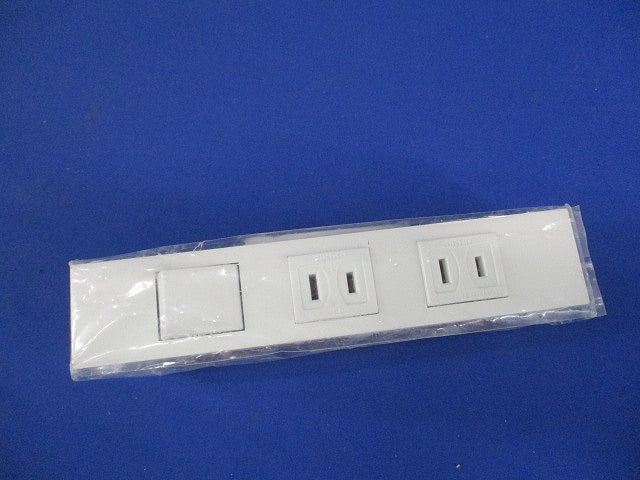 NKシリーズ 家具･機器用3路スイッチ+コンセント+コンセントセット(什器用) ピュアホワイト KAG-3542