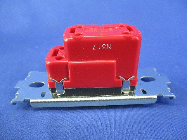 NKシリーズ家具・機器用接地コンセントセット1口(撮影のため開封) KAG-1511