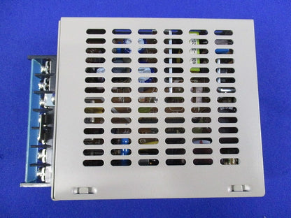 スイッチング・パワーサプライ(汚れ有) S82H-3112