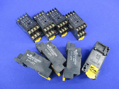 共用ソケット(8個入) PYF14A