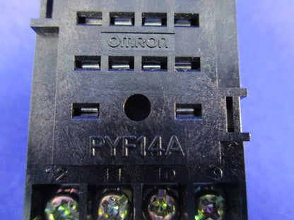 共用ソケット(8個入) PYF14A