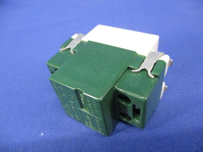 埋込パイロットスイッチC 3路 ネーム付 WN5242