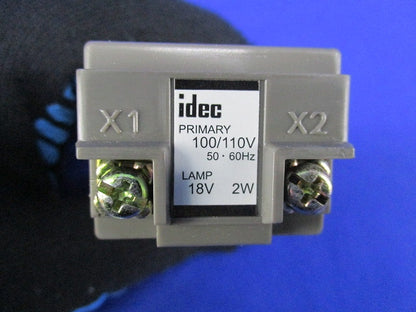照光パイロットライトAC100 APN116DNA