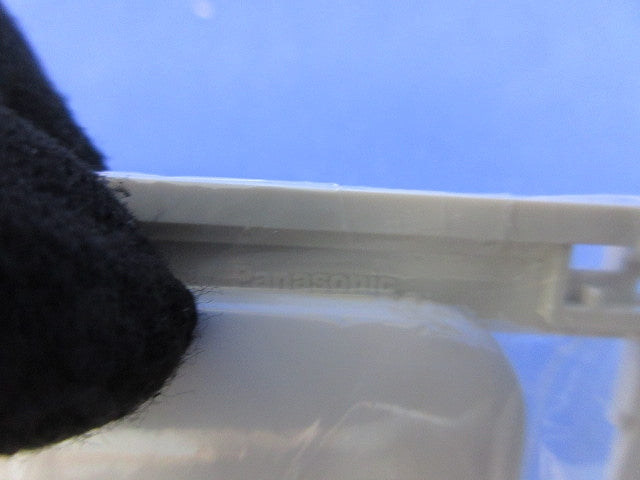 コンセントプレート4コ用(10枚入)(ホワイト)(新品未開封) WTF7004