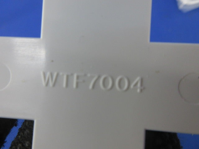 コンセントプレート4コ用(10枚入)(ホワイト) WTF7004