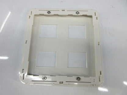 コンセントプレート4コ用(10枚入)(ホワイト) WTF7004