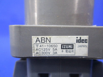 φ30押ボタンスイッチ ABN